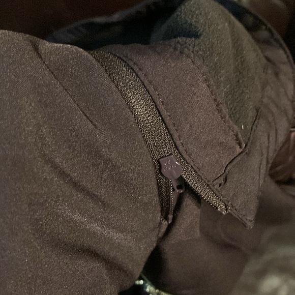 Reitmans purple hooded jacket with pockets and quilted sleeves. - Picture 9 of 10